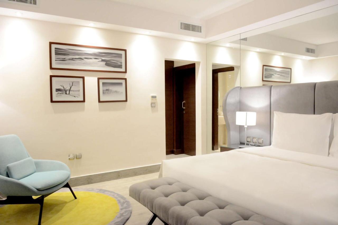 Radisson Blu Resort, Al Khobar Half Moon Bay Esterno foto A bedroom at the hotel