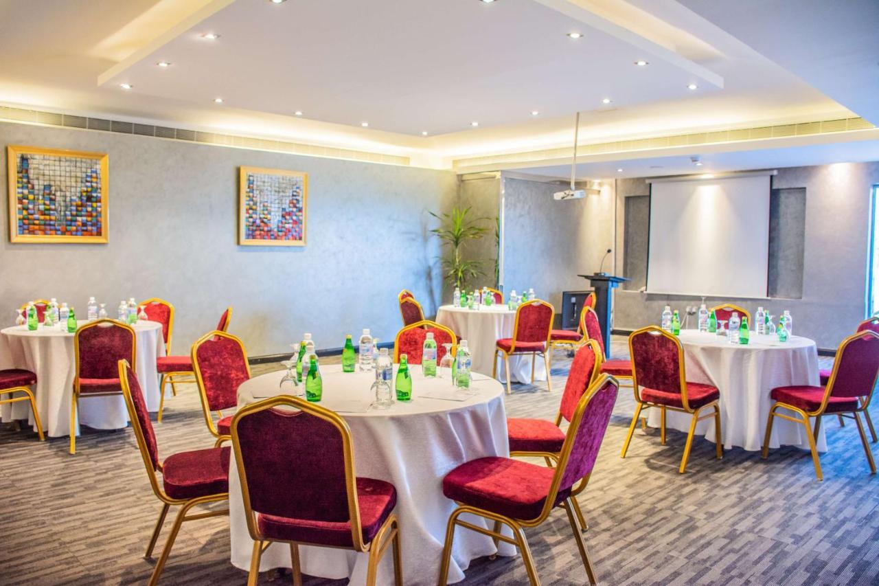 Radisson Blu Resort, Al Khobar Half Moon Bay Esterno foto Meeting room
