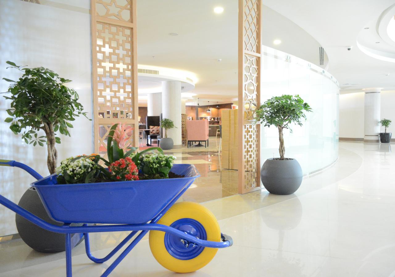 Radisson Blu Resort, Al Khobar Half Moon Bay Esterno foto Interior of the hotel