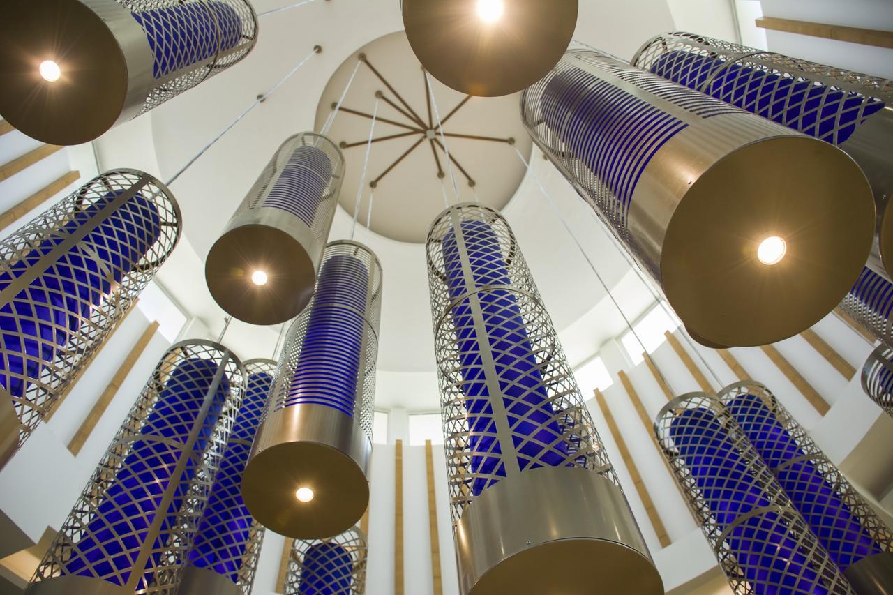 Radisson Blu Resort, Al Khobar Half Moon Bay Esterno foto The ceiling of the main entrance